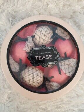 Victoria's Secret | Tease Fragrance Bath Bombs